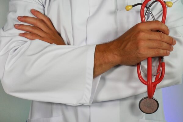 Arzt, Stethoskop, Krankenversicherung, PKV, GKV, Krankentagegeld