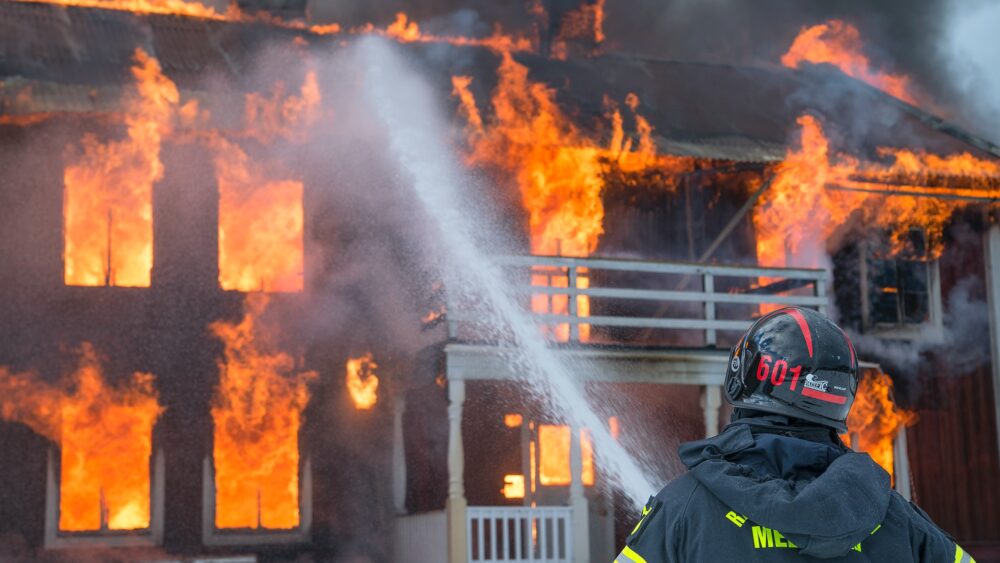 Feuer, Feuerversicherung, Brand, Gebäudeversicherung, Unterversicherung, Unterversicherungsverzicht
