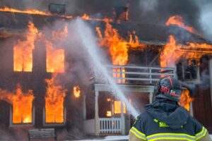 Feuer, Feuerversicherung, Brand, Gebäudeversicherung, Unterversicherung, Unterversicherungsverzicht